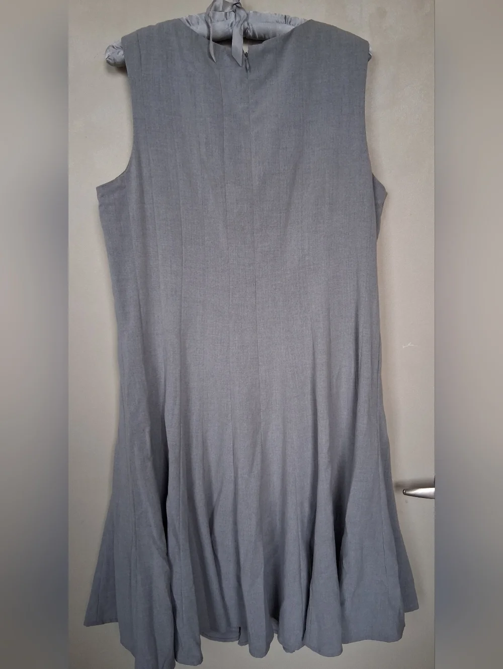 Calvin Klein Heather Gray Sleeveless Sheath Dress